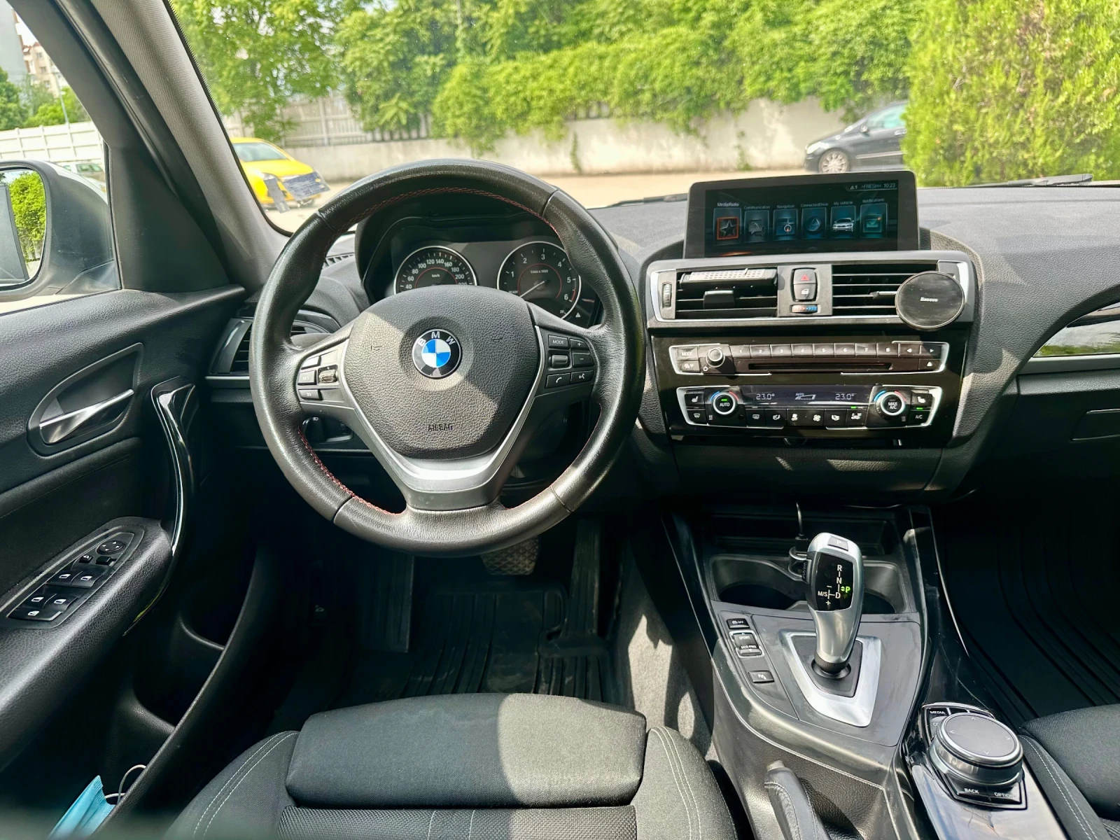 BMW 120 Facelift / Sport / LED / Auto / Full - изображение 10 | Auto.bg BMW 120 Facelift / Sport / LED / Auto / Full - изображение 10
