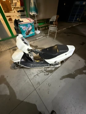 Aprilia Sr undefined | Auto.bg — изображение 2 Aprilia Sr undefined | Auto.bg — изображение 2