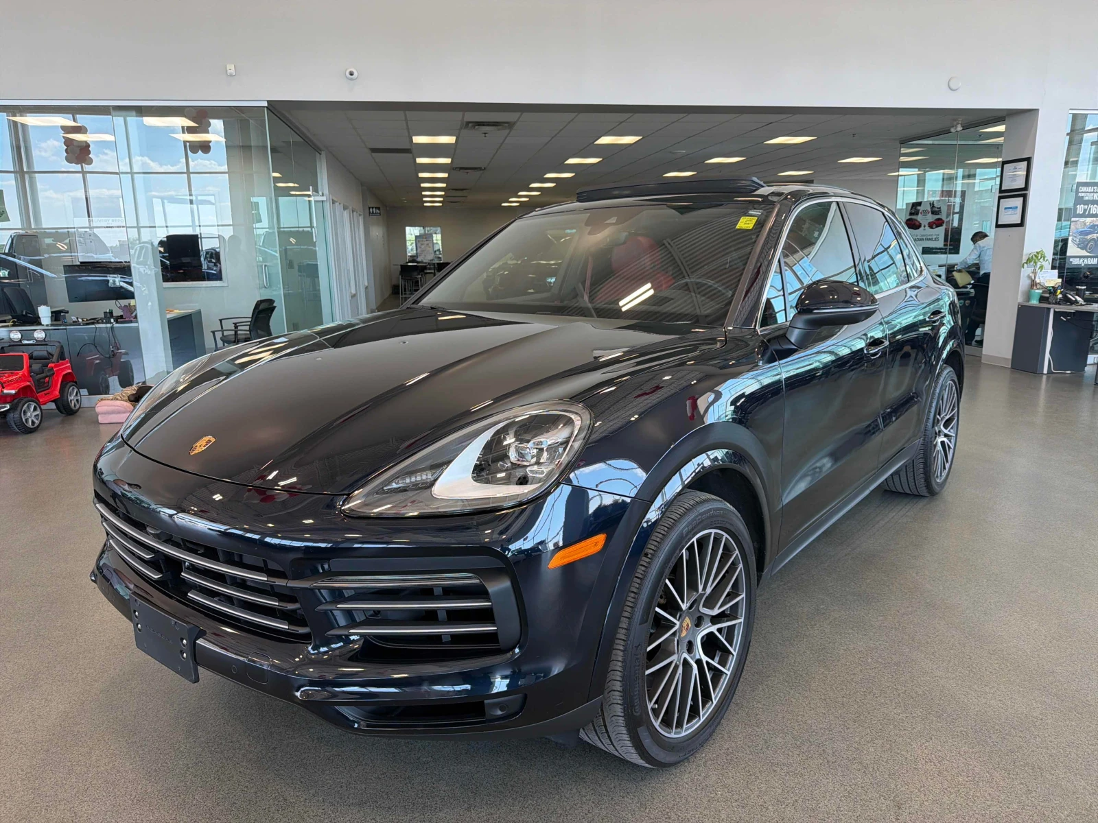 Porsche Cayenne DISTRONIC* 360* ОБДУХВАНЕ* | Auto.bg — изображение 1 Porsche Cayenne DISTRONIC* 360* ОБДУХВАНЕ* | Auto.bg — изображение 1