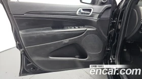 Jeep Grand cherokee 3.6 LIMITED| КАМЕРА| ПОДГРЕВ| ОБДУХВАНЕ| PANO | Auto.bg — изображение 9 Jeep Grand cherokee 3.6 LIMITED| КАМЕРА| ПОДГРЕВ| ОБДУХВАНЕ| PANO | Auto.bg — изображение 9