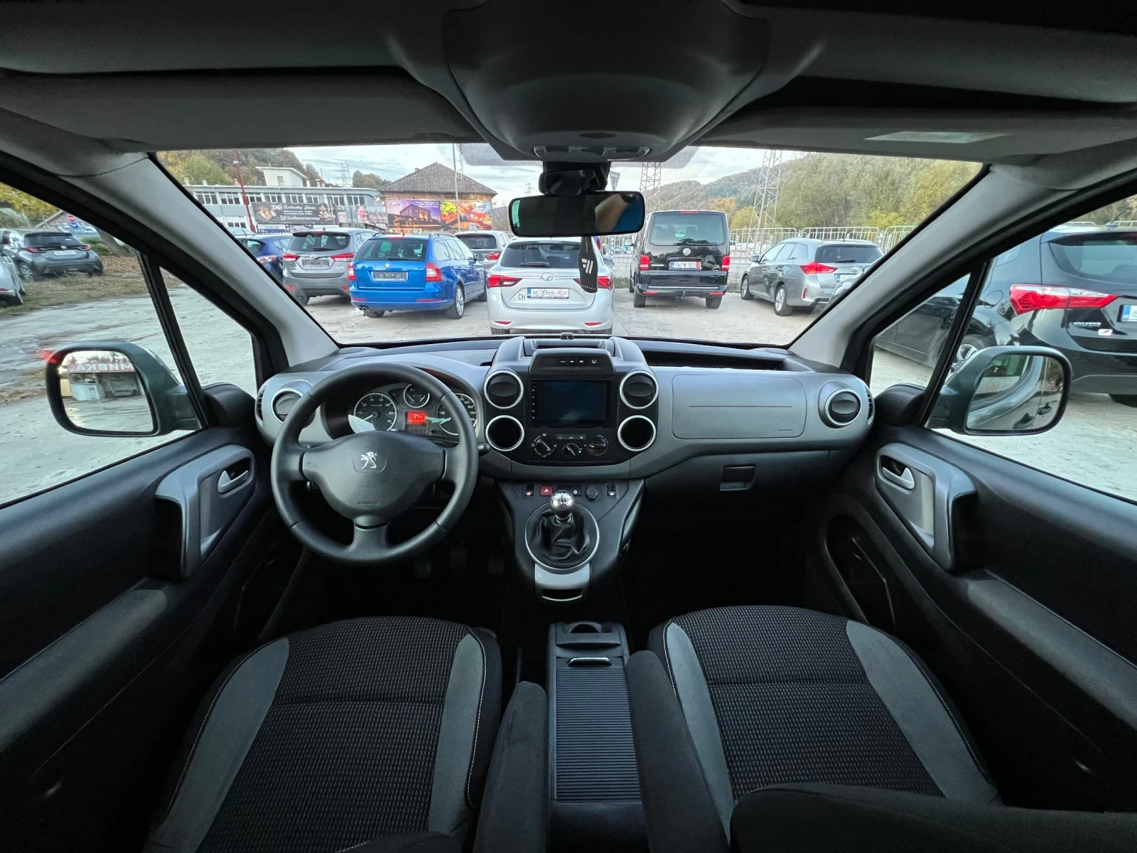 Peugeot Partner 1.6HDi ЕВРО 6 ШВЕЙЦАРИЯ - изображение 9 | Auto.bg Peugeot Partner 1.6HDi ЕВРО 6 ШВЕЙЦАРИЯ - изображение 9