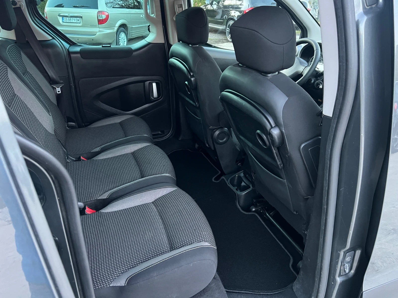 Peugeot Partner 1.6HDi ЕВРО 6 ШВЕЙЦАРИЯ - изображение 7 | Auto.bg Peugeot Partner 1.6HDi ЕВРО 6 ШВЕЙЦАРИЯ - изображение 7