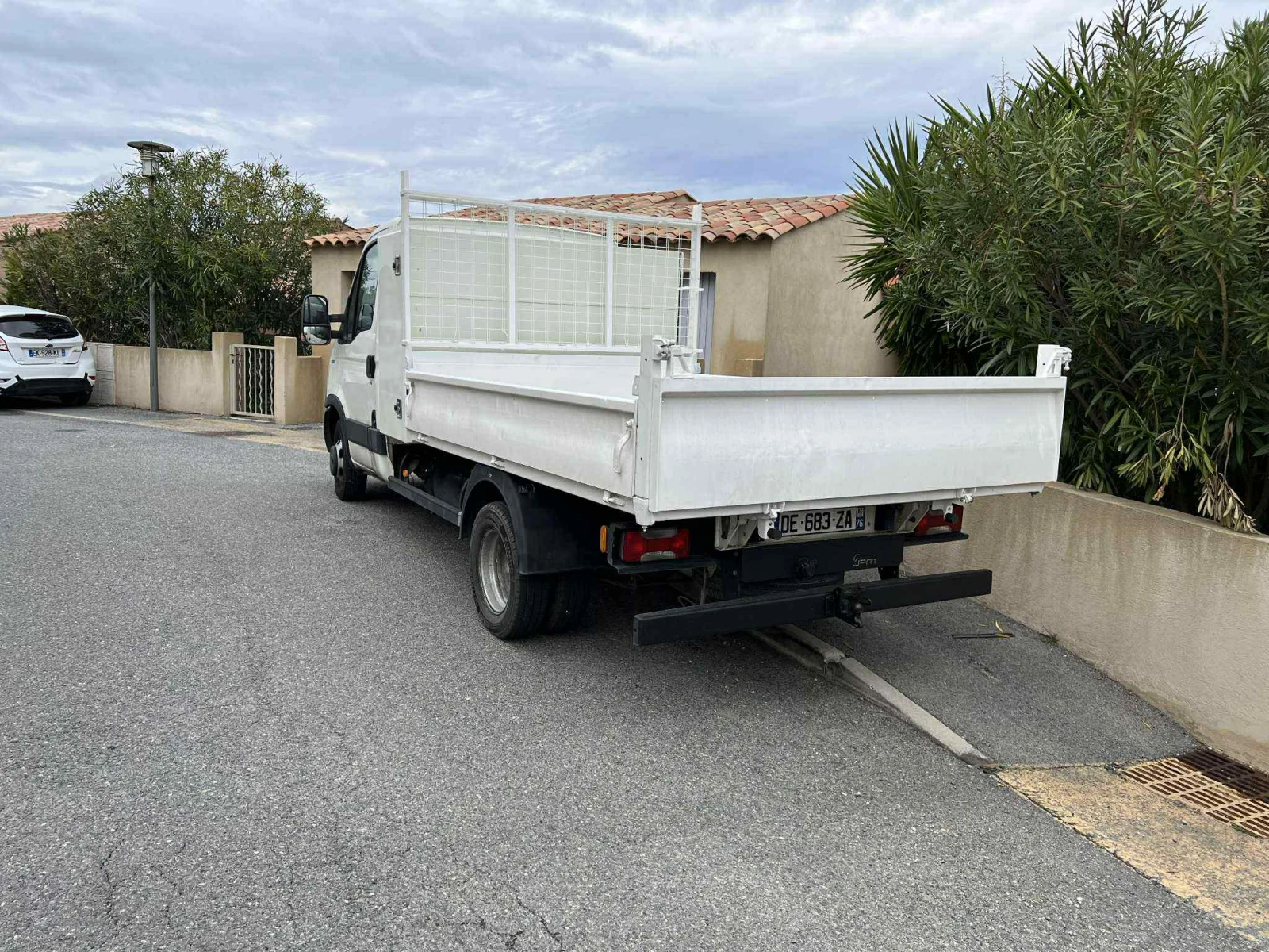 Iveco 35c13 2.3 самосвал клима - изображение 2 | Auto.bg Iveco 35c13 2.3 самосвал клима - изображение 2