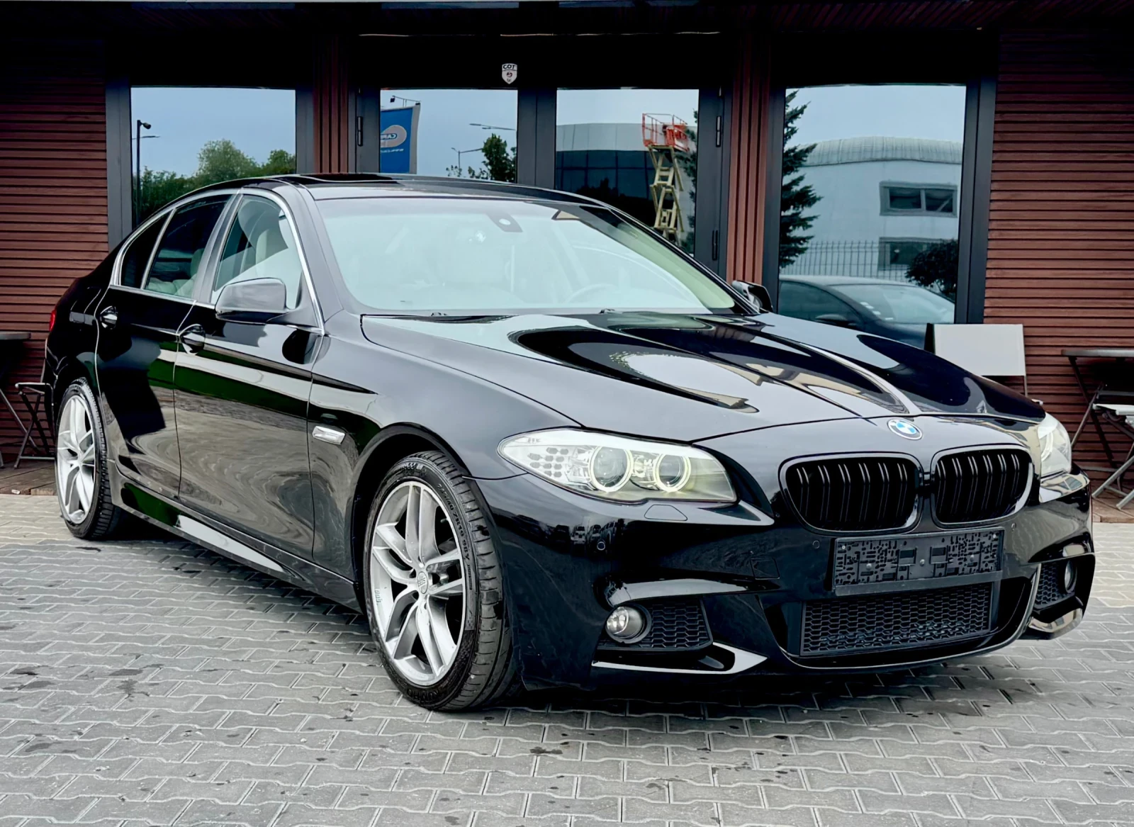 BMW 530 M-Pack* Кожа* Подгрев* Лизинг 0% | Auto.bg — изображение 1 BMW 530 M-Pack* Кожа* Подгрев* Лизинг 0% | Auto.bg — изображение 1