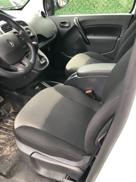 Renault Kangoo ZE 33 R-Link Maxi | Auto.bg — изображение 14 Renault Kangoo ZE 33 R-Link Maxi | Auto.bg — изображение 14