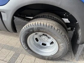 Iveco Daily 40C18 3.0HPI до 3.5т Товаропътнически 5-местен A/C | Auto.bg — изображение 6 Iveco Daily 40C18 3.0HPI до 3.5т Товаропътнически 5-местен A/C | Auto.bg — изображение 6
