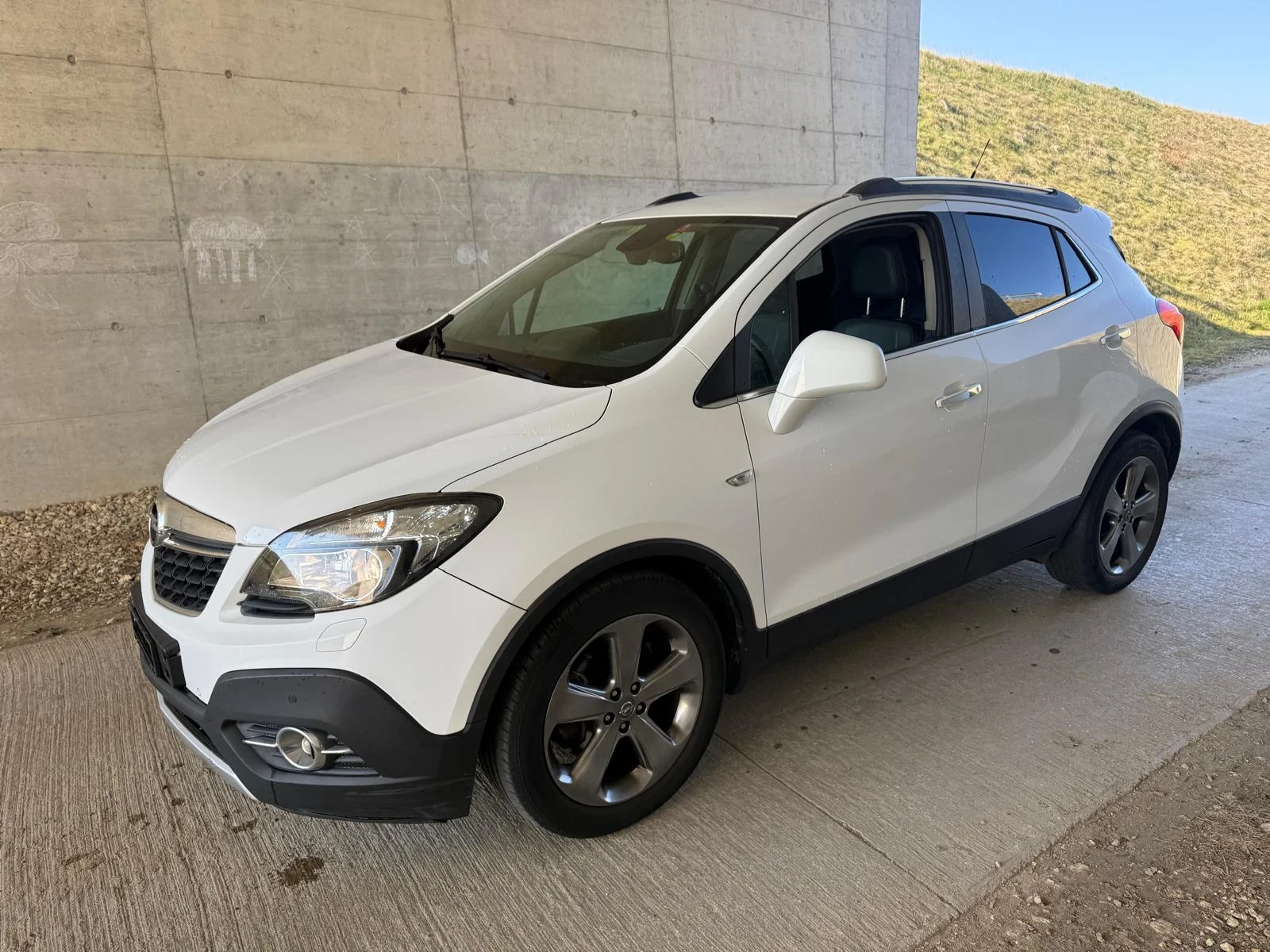 Opel Mokka АВТОМАТИК ВСИЧКИ ЕКСТРИ | Auto.bg — изображение 1 Opel Mokka АВТОМАТИК ВСИЧКИ ЕКСТРИ | Auto.bg — изображение 1