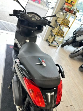 Yamaha X-max 250i 04.2007г. | Auto.bg — изображение 3 Yamaha X-max 250i 04.2007г. | Auto.bg — изображение 3