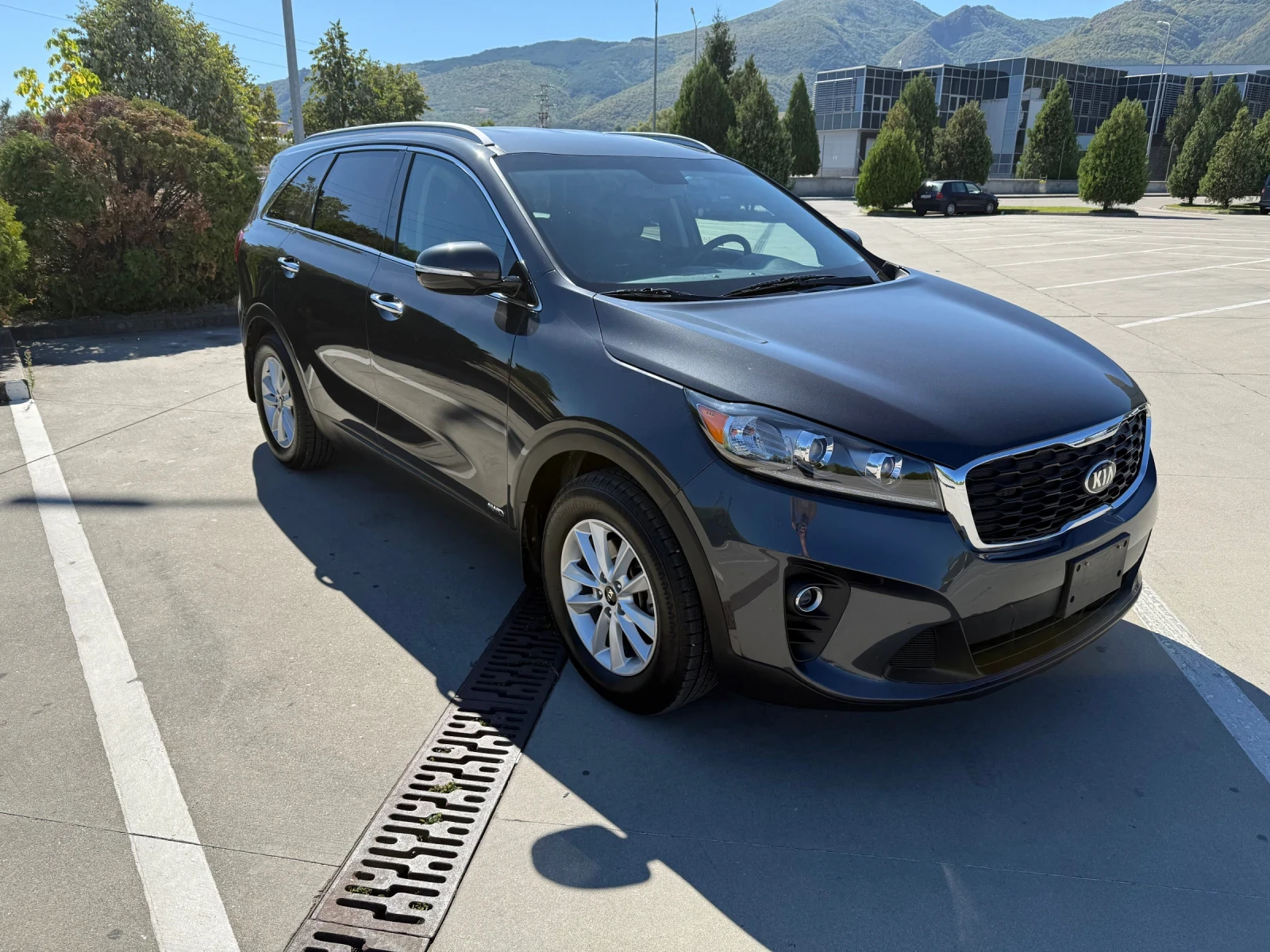 Kia Sorento EX 3.3i AWD 6+ 1 Face Lift  - изображение 3 | Auto.bg Kia Sorento EX 3.3i AWD 6+ 1 Face Lift  - изображение 3