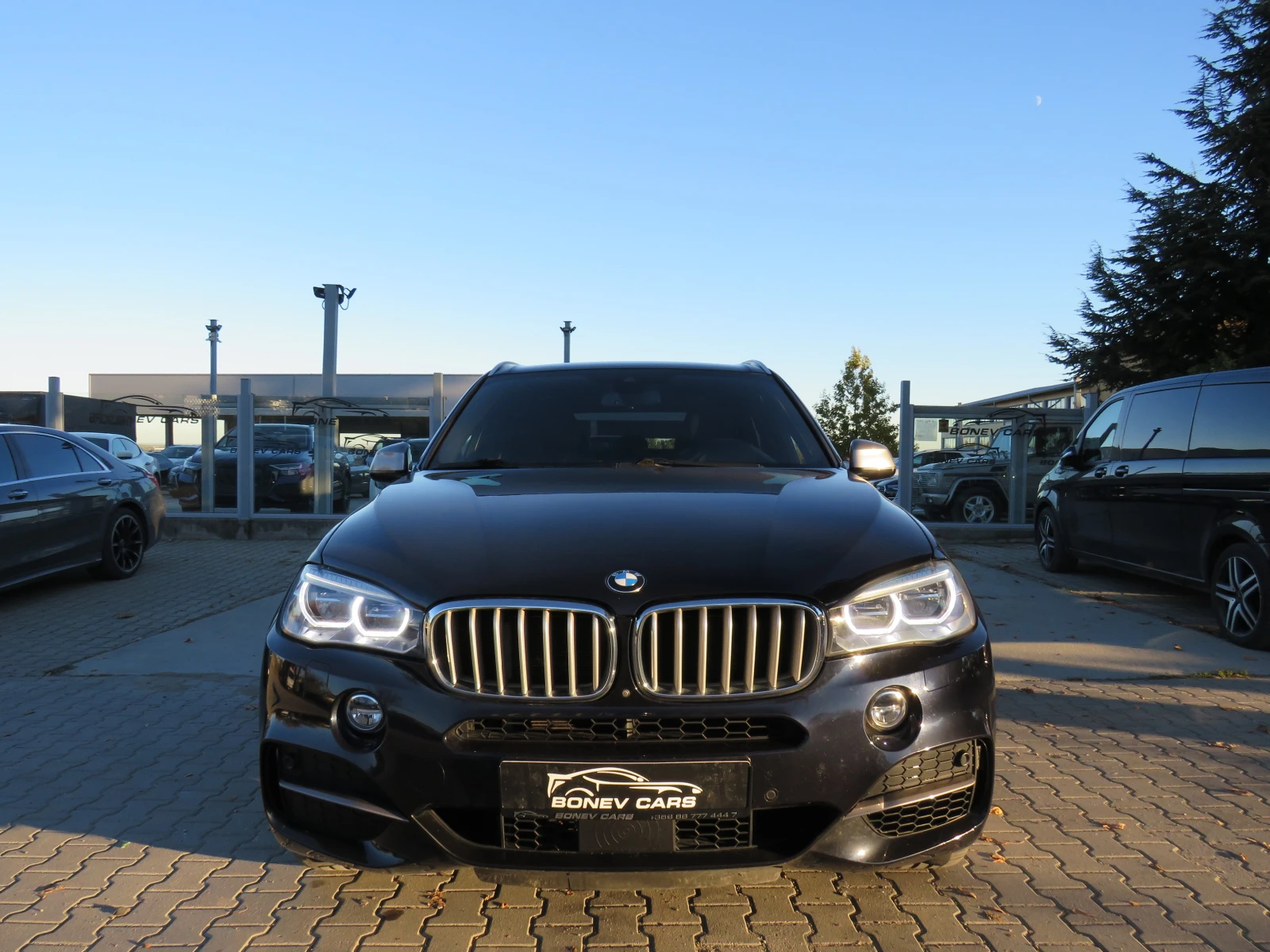 BMW X5 M50D* * * M-PACK KEYLESS HEADS-UP 8ZF FULL * * *  - изображение 2 | Auto.bg BMW X5 M50D* * * M-PACK KEYLESS HEADS-UP 8ZF FULL * * *  - изображение 2