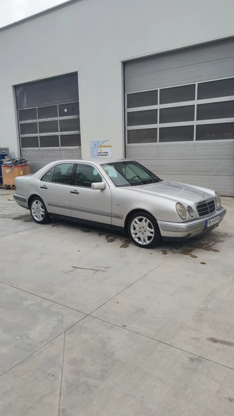 Mercedes-Benz E 250 - 2150 € / 4205.03 лв. - 53356563 1 | Car24.bg Mercedes-Benz E 250 - 2150 € / 4205.03 лв. - 53356563 1