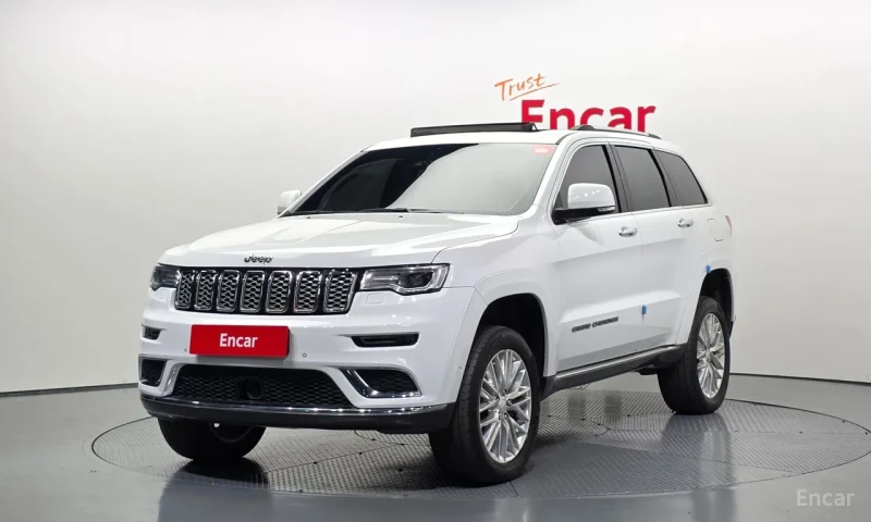 Jeep Grand cherokee Overland | 3.0 V6 Diesel | 250 HP | 4x4 | PANORAMA - 13500 € / 26403.70 лв. - 81934750 1 | Car24.bg Jeep Grand cherokee Overland | 3.0 V6 Diesel | 250 HP | 4x4 | PANORAMA - 13500 € / 26403.70 лв. - 81934750 1
