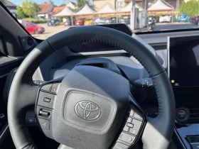 Toyota bZ4X LOUNGE/204HP/PANO/MEMO/360/CPLAY/DIGI/485q | Auto.bg — изображение 9 Toyota bZ4X LOUNGE/204HP/PANO/MEMO/360/CPLAY/DIGI/485q | Auto.bg — изображение 9
