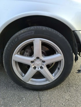 Mercedes-Benz E 320 - 1111 € / 2172.93 лв. - 71031112 16 | Car24.bg Mercedes-Benz E 320 - 1111 € / 2172.93 лв. - 71031112 16