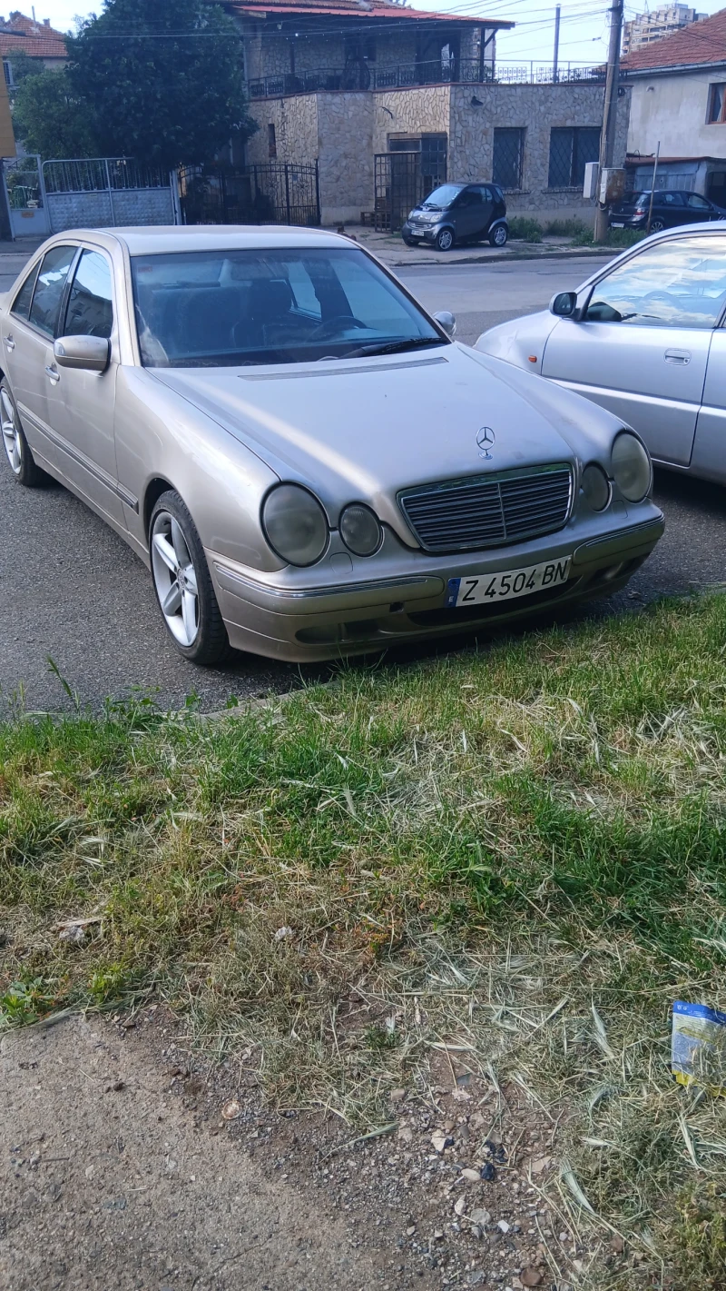 Mercedes-Benz E 320 - 1450 € / 2835.95 лв. - 33953801 1 | Car24.bg Mercedes-Benz E 320 - 1450 € / 2835.95 лв. - 33953801 1