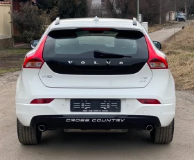 Volvo V40 Cross Country 2.0i-245к.с. 4х4 Автоматик/8-скорости/ - 11750 € / 22981.00 лв. - 79700773 5 | Car24.bg Volvo V40 Cross Country 2.0i-245к.с. 4х4 Автоматик/8-скорости/ - 11750 € / 22981.00 лв. - 79700773 5