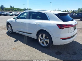 Audi E-Tron Premium Plus - 15500 € / 30315.36 лв. - 64538227 3 | Car24.bg Audi E-Tron Premium Plus - 15500 € / 30315.36 лв. - 64538227 3