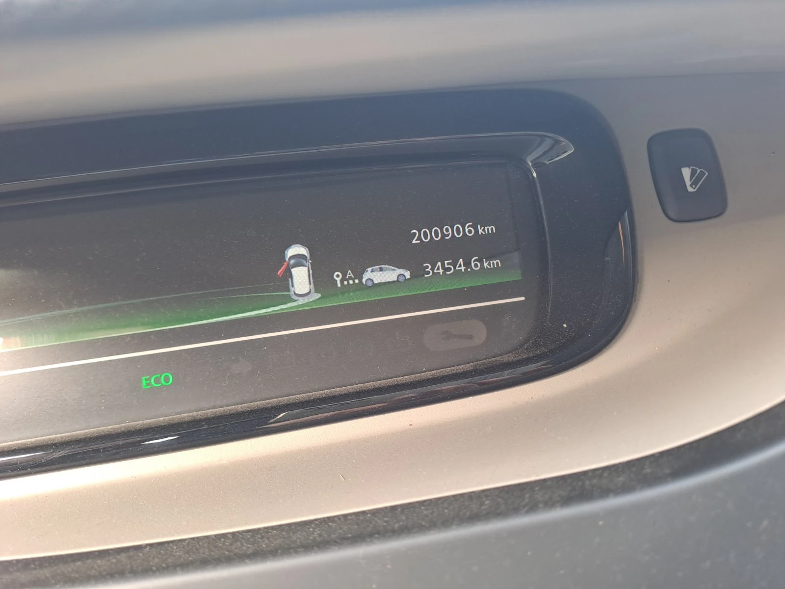 Renault Zoe ПРОБЛЕМ В ЗАРЕЖДАНЕТО - изображение 6 | Auto.bg Renault Zoe ПРОБЛЕМ В ЗАРЕЖДАНЕТО - изображение 6