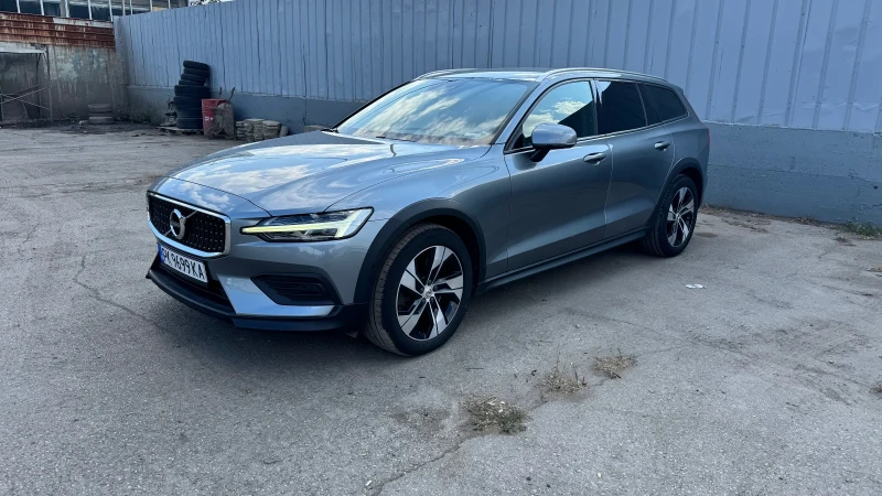 Volvo V60 Cross Country 2.0 D4 - 23000 € - 14158608 1 | Car24.bg Volvo V60 Cross Country 2.0 D4 - 23000 € - 14158608 1