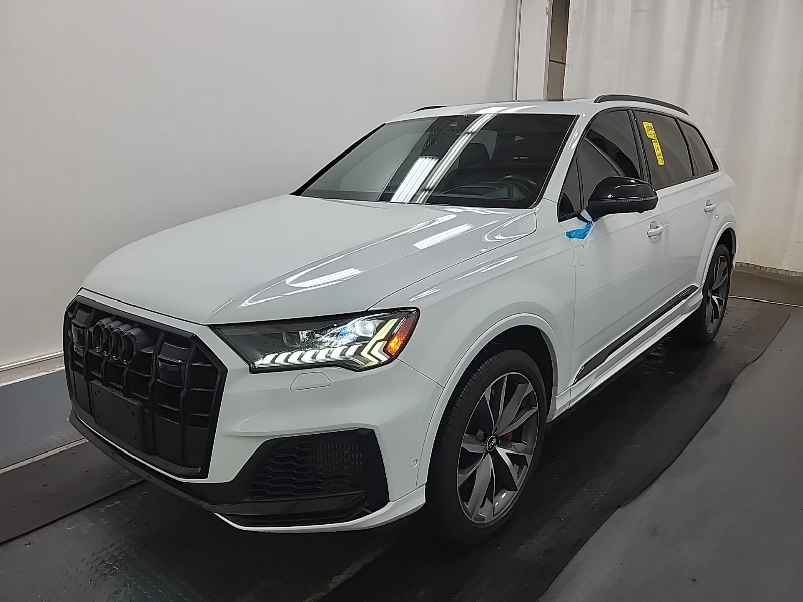 Audi SQ7 PREMIUM+ * ПАНО* ОБДУХ* ДИСТРОНИК | Auto.bg — изображение 1 Audi SQ7 PREMIUM+ * ПАНО* ОБДУХ* ДИСТРОНИК | Auto.bg — изображение 1