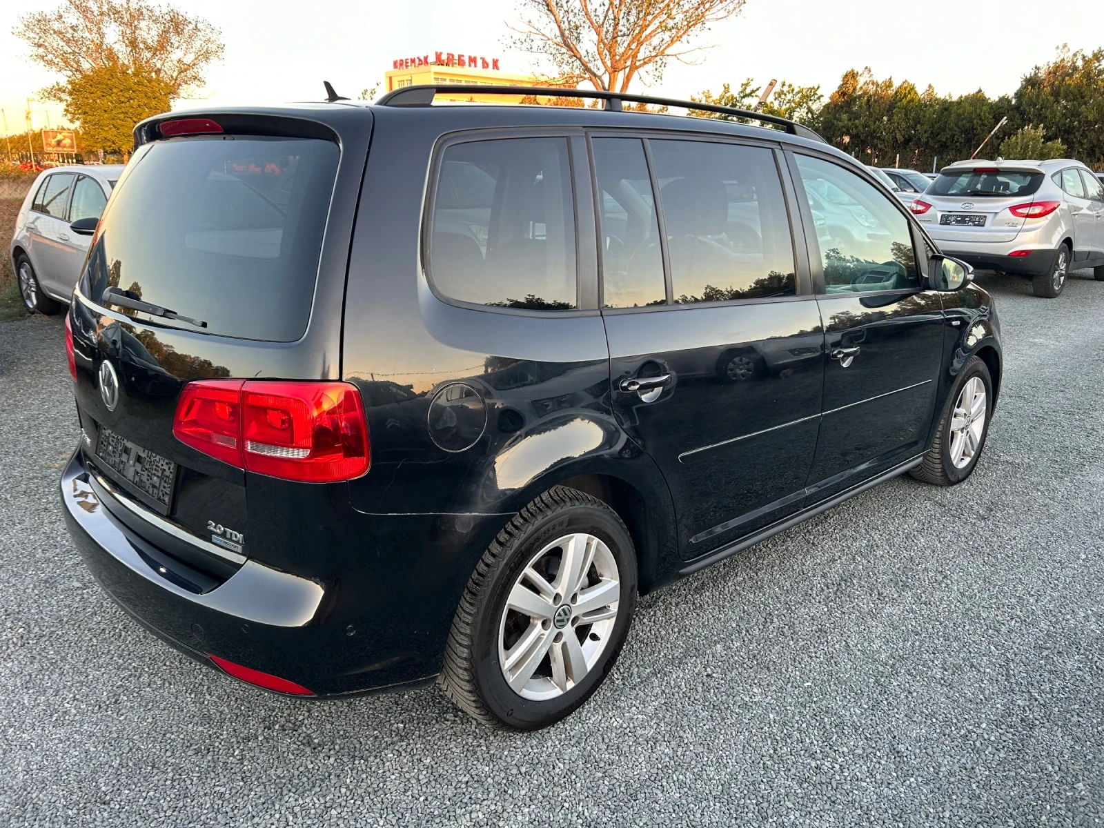 VW Touran 2.0TDI 140к.с. 7местен - изображение 5 | Auto.bg VW Touran 2.0TDI 140к.с. 7местен - изображение 5
