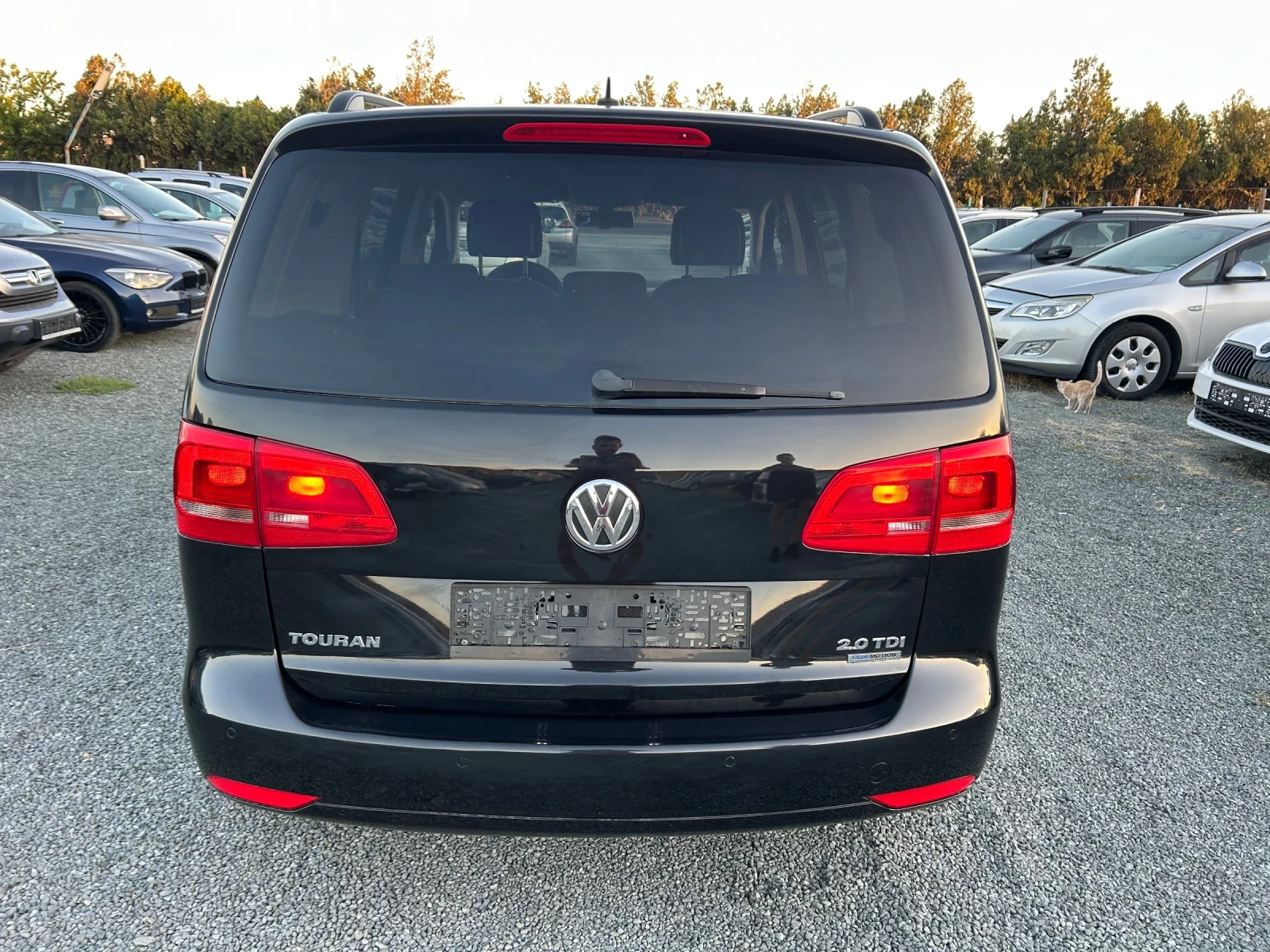 VW Touran 2.0TDI 140к.с. 7местен - изображение 6 | Auto.bg VW Touran 2.0TDI 140к.с. 7местен - изображение 6
