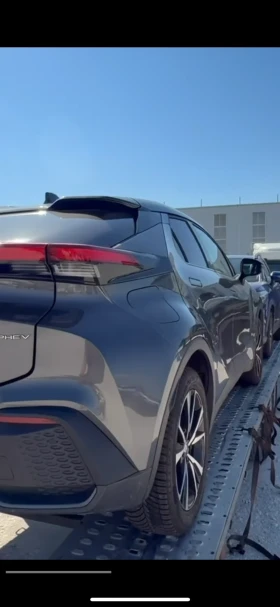 Toyota C-HR 2.0 1.8 hybrid 2025 3broq | Auto.bg — изображение 2 Toyota C-HR 2.0 1.8 hybrid 2025 3broq | Auto.bg — изображение 2