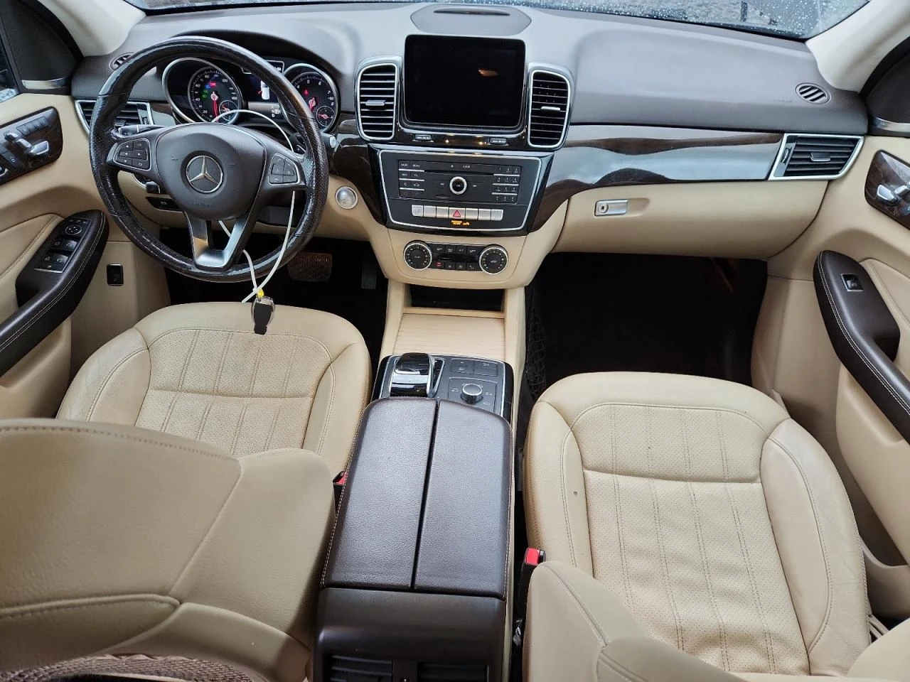 Mercedes-Benz GLE 350 4MATIC* H&K SOUND* BACK-UP CAMERA* LEATHER*  - изображение 6 | Auto.bg Mercedes-Benz GLE 350 4MATIC* H&K SOUND* BACK-UP CAMERA* LEATHER*  - изображение 6