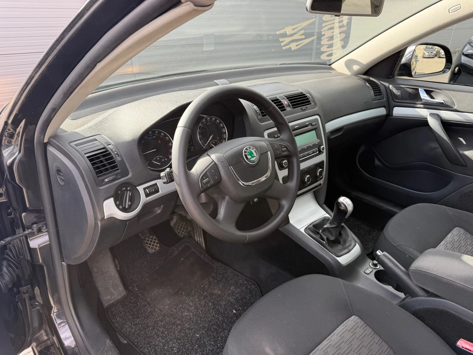 Skoda Octavia 1.9TDI* 4x4 * ФЕЙСЛИФТ* ЧИСТО НОВА * ЛИЗИНГ - изображение 10 | Auto.bg Skoda Octavia 1.9TDI* 4x4 * ФЕЙСЛИФТ* ЧИСТО НОВА * ЛИЗИНГ - изображение 10