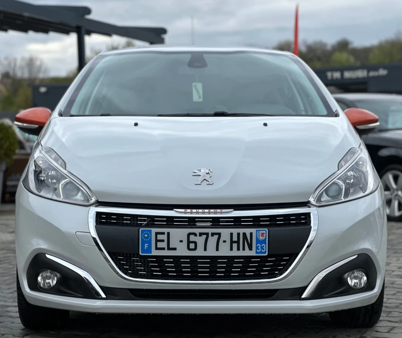 Peugeot 208 ROLAND GARROS* AVTOMATIK* FACE* NAVI* LED* TOP* - 8900 € / 17406.89 лв. - 49426609 1 | Car24.bg Peugeot 208 ROLAND GARROS* AVTOMATIK* FACE* NAVI* LED* TOP* - 8900 € / 17406.89 лв. - 49426609 1