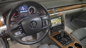 VW Phaeton 3.0TDI/4Motion/245ps/facelift/distronic - 9350 € / 18287.01 лв. - 97450030 2 | Car24.bg VW Phaeton 3.0TDI/4Motion/245ps/facelift/distronic - 9350 € / 18287.01 лв. - 97450030 2