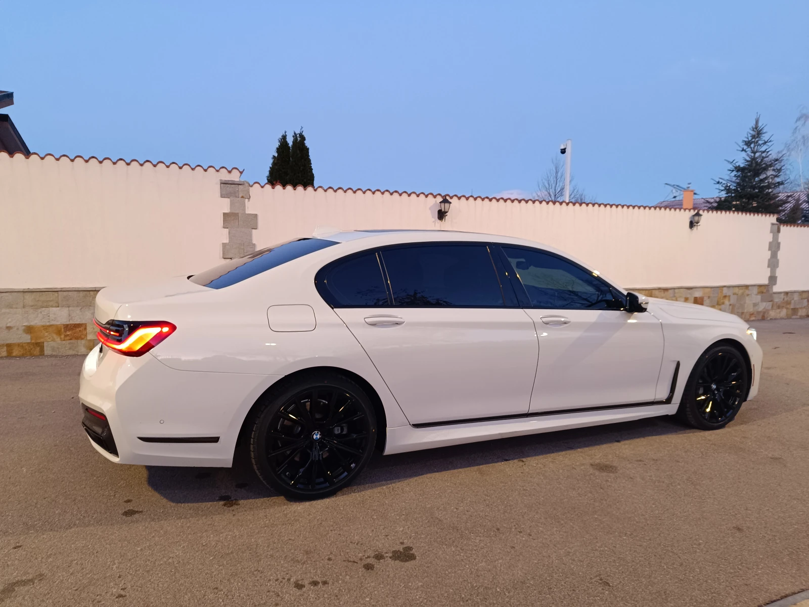 BMW 740 M SportPacket * LONG * 60 000 km - изображение 8 | Auto.bg BMW 740 M SportPacket * LONG * 60 000 km - изображение 8