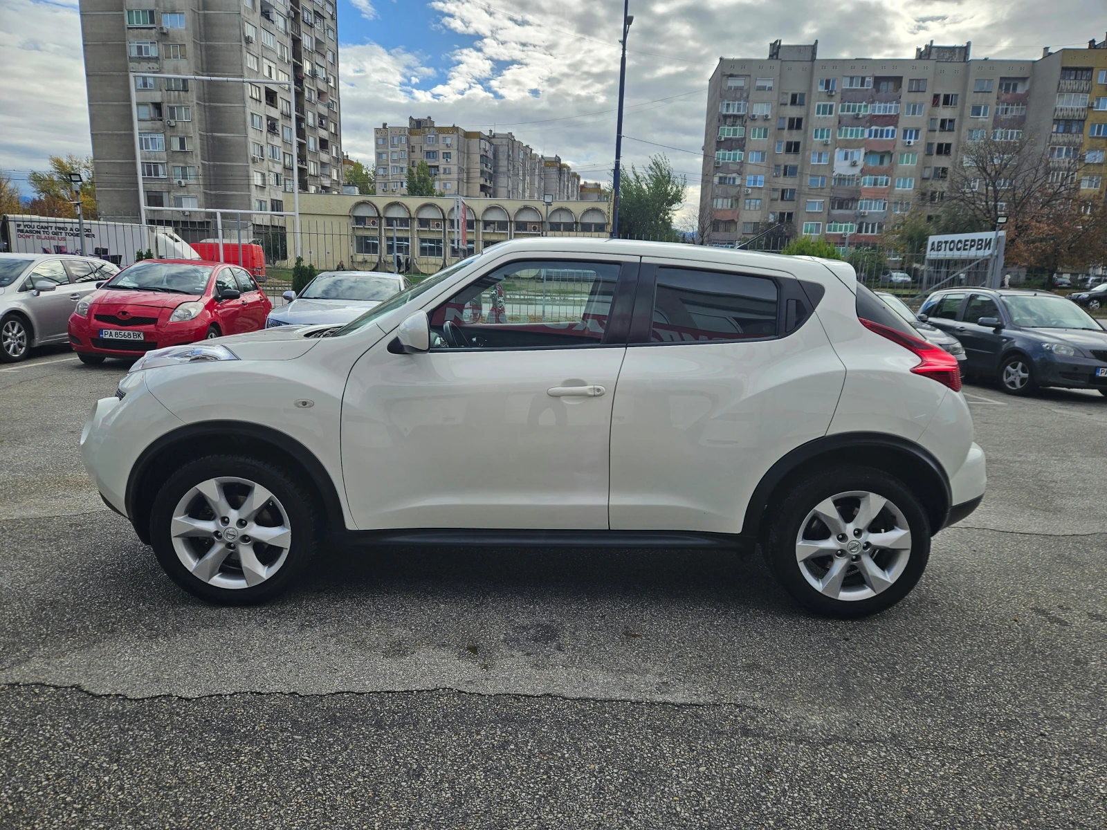 Nissan Juke 1.6i (117 Hp) - изображение 2 | Auto.bg Nissan Juke 1.6i (117 Hp) - изображение 2
