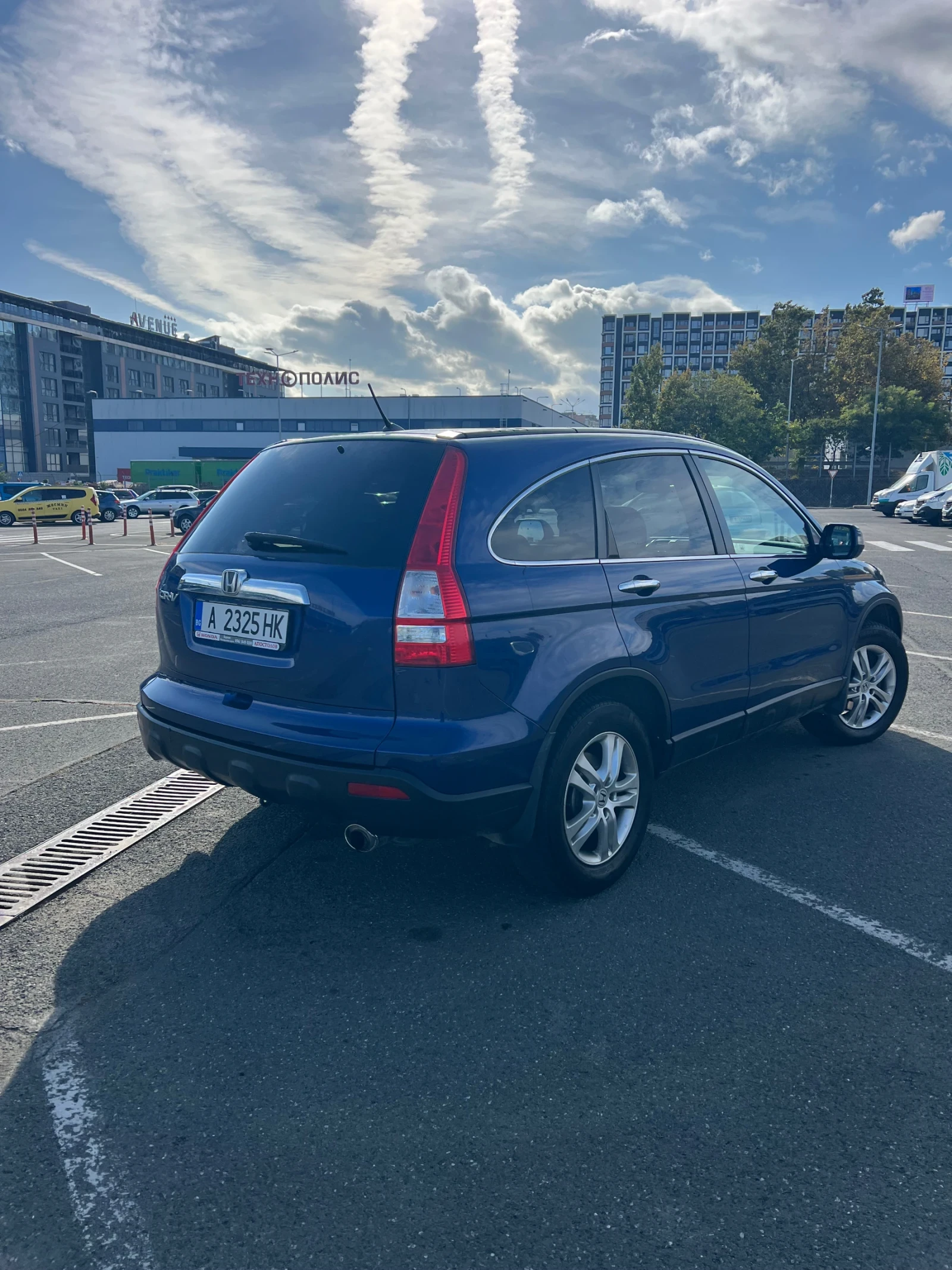 Honda Cr-v Бензин/Газ, Алкантара - изображение 4 | Auto.bg Honda Cr-v Бензин/Газ, Алкантара - изображение 4