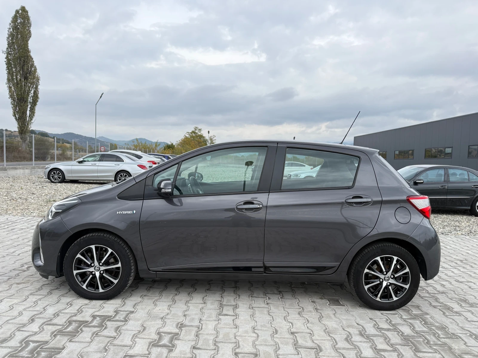 Toyota Yaris 1.5 HYBRID - изображение 3 | Auto.bg Toyota Yaris 1.5 HYBRID - изображение 3