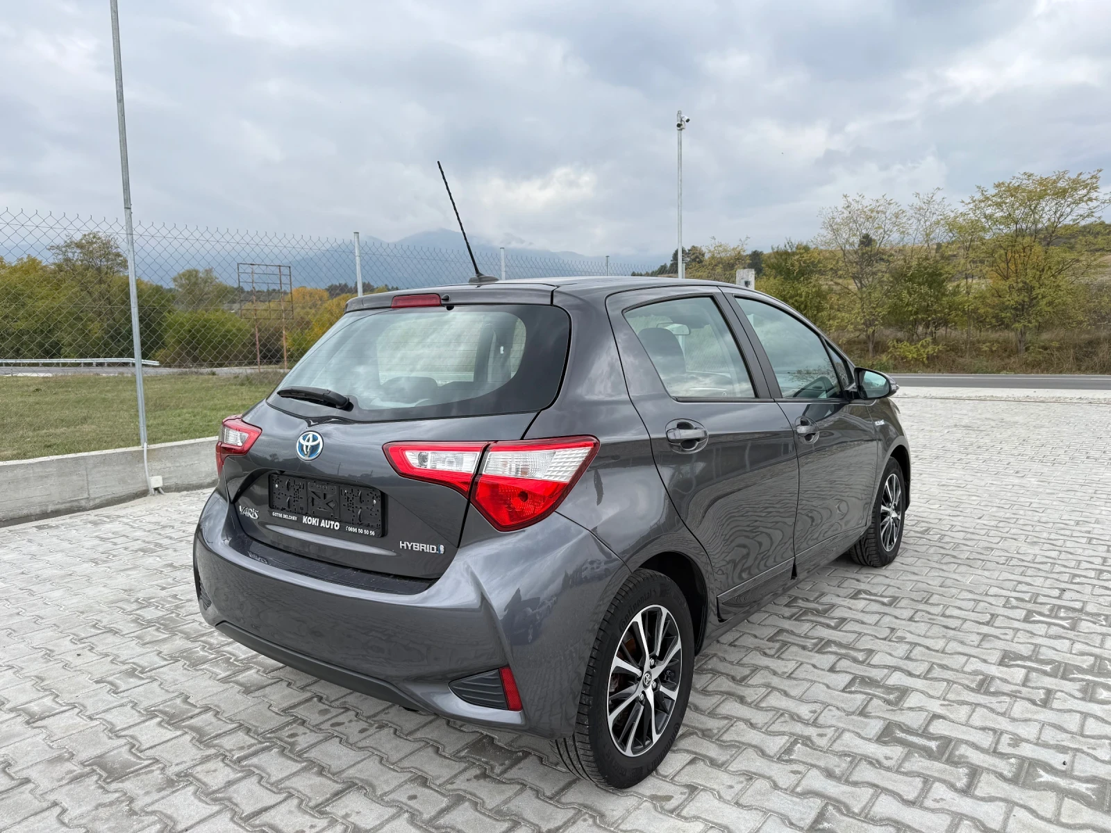 Toyota Yaris 1.5 HYBRID - изображение 6 | Auto.bg Toyota Yaris 1.5 HYBRID - изображение 6