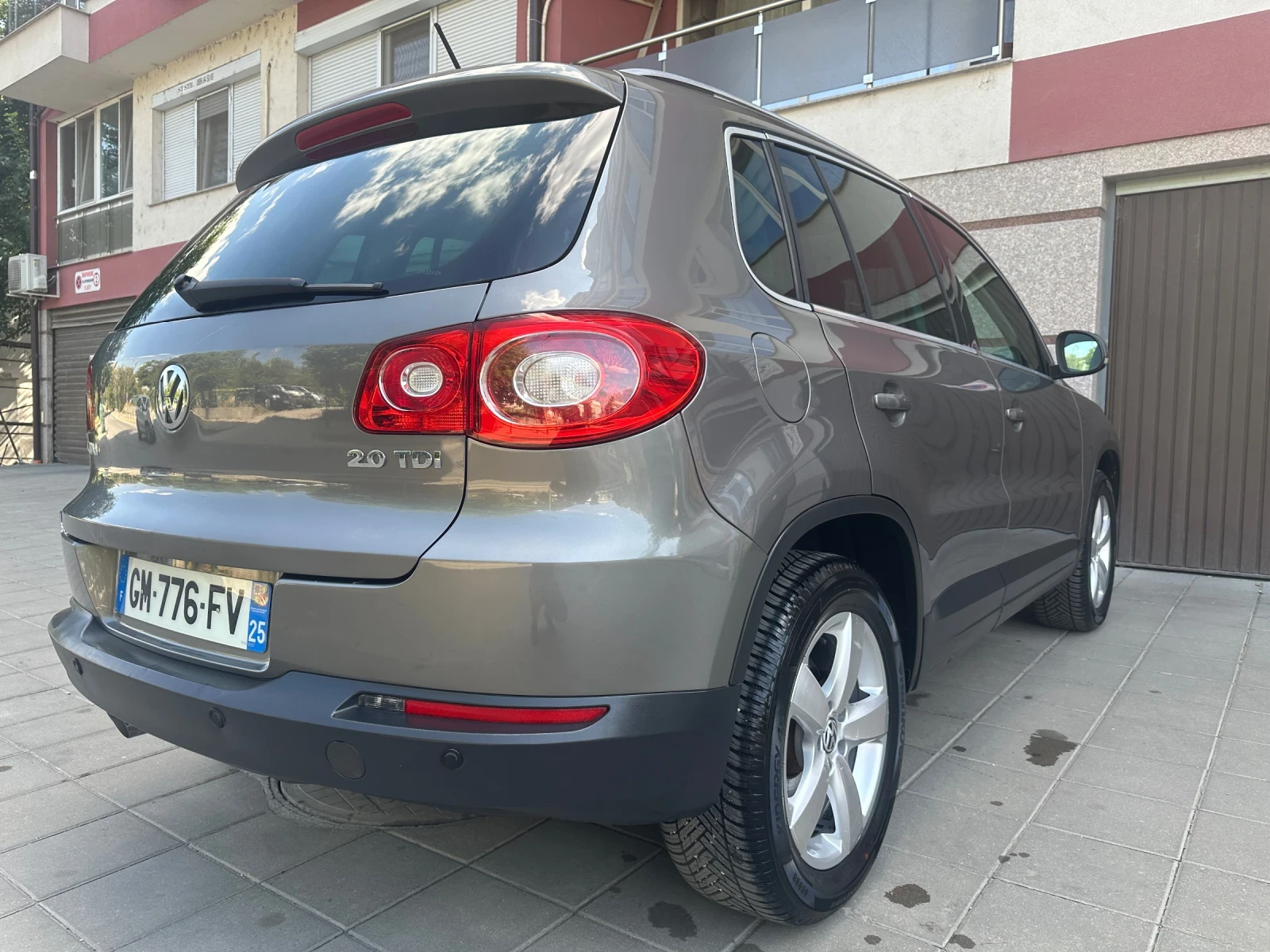 VW Tiguan 2.0TDI* 4MOTION* 6ск. - изображение 6 | Auto.bg VW Tiguan 2.0TDI* 4MOTION* 6ск. - изображение 6