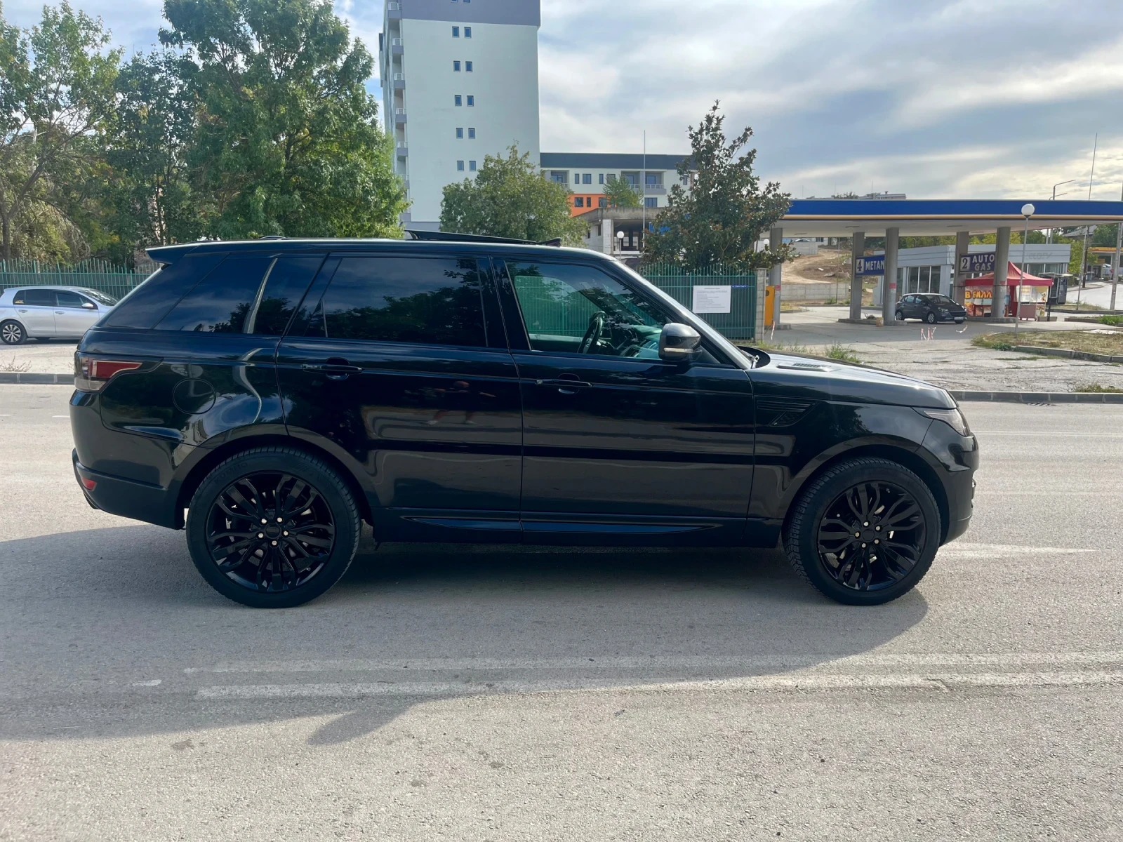 Land Rover Range Rover Sport 3000 лизинг, перфектен  - изображение 4 | Auto.bg Land Rover Range Rover Sport 3000 лизинг, перфектен  - изображение 4