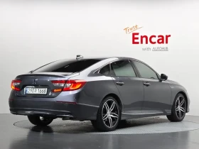 Honda Accord Generation 2.0 Hybrid Touring/ Памет на седалките | Auto.bg — изображение 2 Honda Accord Generation 2.0 Hybrid Touring/ Памет на седалките | Auto.bg — изображение 2