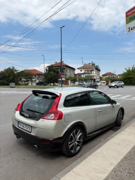 Volvo C30 T5 Coupe 2.5 T* | Auto.bg — изображение 3 Volvo C30 T5 Coupe 2.5 T* | Auto.bg — изображение 3