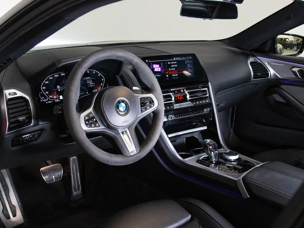 BMW 850 XDRIVE * HEAD UP * 360 CAMERA * DISTRONIC * NAVI - изображение 10 | Auto.bg BMW 850 XDRIVE * HEAD UP * 360 CAMERA * DISTRONIC * NAVI - изображение 10