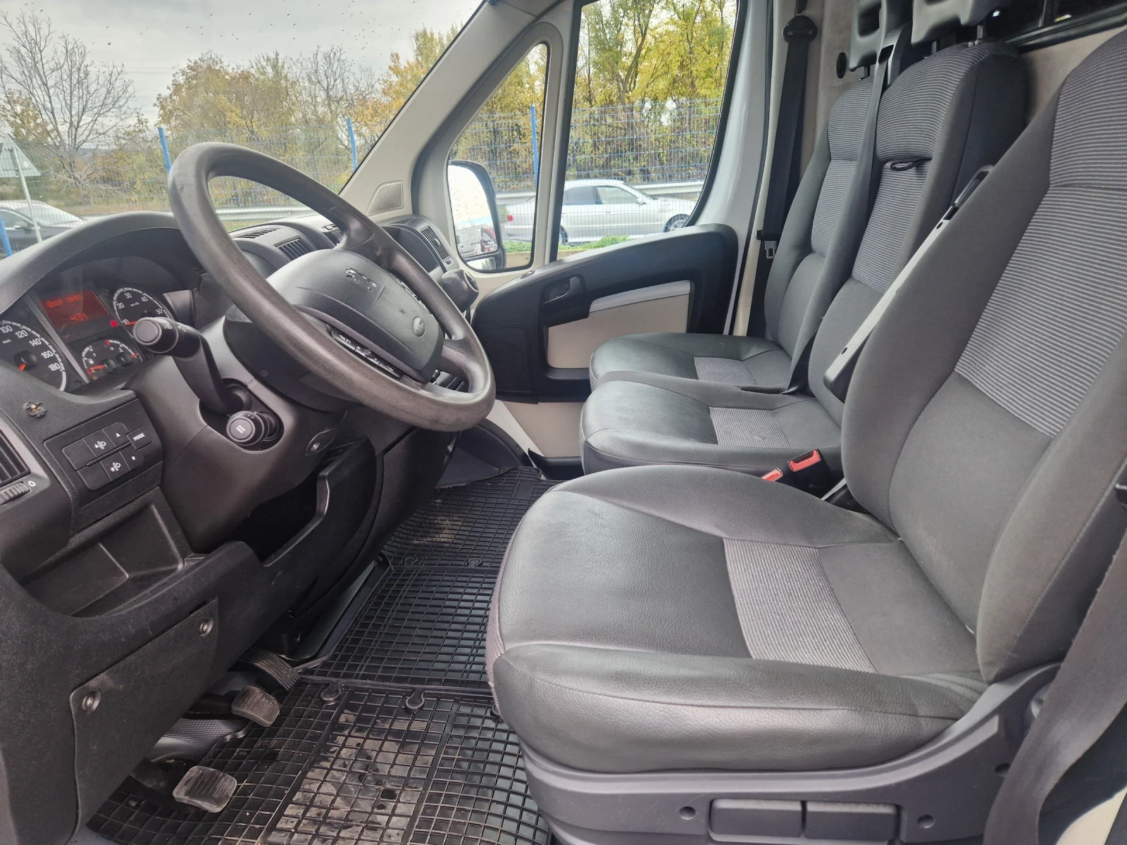 Peugeot Boxer Макси макси 2.2-150к.с евро5В - изображение 6 | Auto.bg Peugeot Boxer Макси макси 2.2-150к.с евро5В - изображение 6