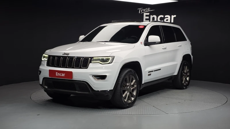 Jeep Cherokee 3.0* BLIND SPOT* ЕЛ. БАГАЖНИК* ЛЮК* КРАЙНА ЦЕНА - 11399 € - 77987992 1 | Car24.bg Jeep Cherokee 3.0* BLIND SPOT* ЕЛ. БАГАЖНИК* ЛЮК* КРАЙНА ЦЕНА - 11399 € - 77987992 1
