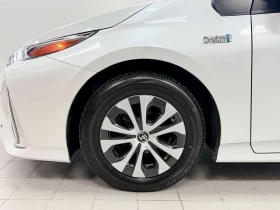 Toyota Prius * Upgrade Auto * CARFAX * ОПЦИЯ ЗА ФИНАНСИРАНЕ | Auto.bg — изображение 7 Toyota Prius * Upgrade Auto * CARFAX * ОПЦИЯ ЗА ФИНАНСИРАНЕ | Auto.bg — изображение 7