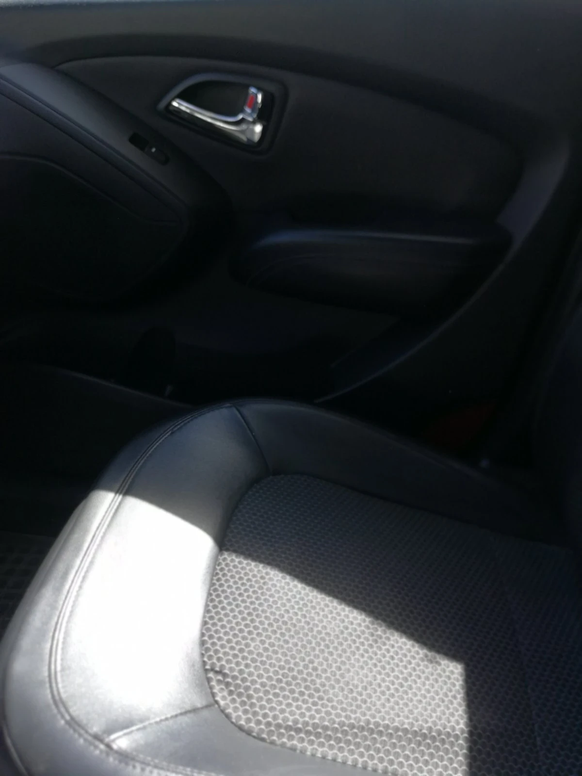 Hyundai IX35 1.7 crdi - изображение 10 | Auto.bg Hyundai IX35 1.7 crdi - изображение 10