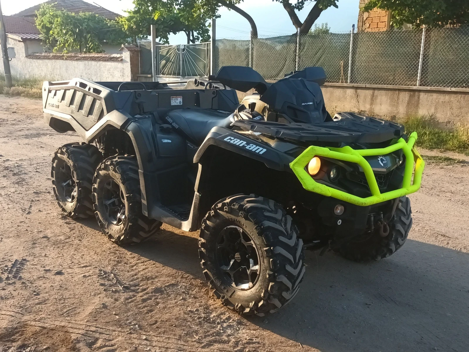 Can-Am Outlander 6X6 OUTLANDER 1000XU  - изображение 7 | Auto.bg Can-Am Outlander 6X6 OUTLANDER 1000XU  - изображение 7