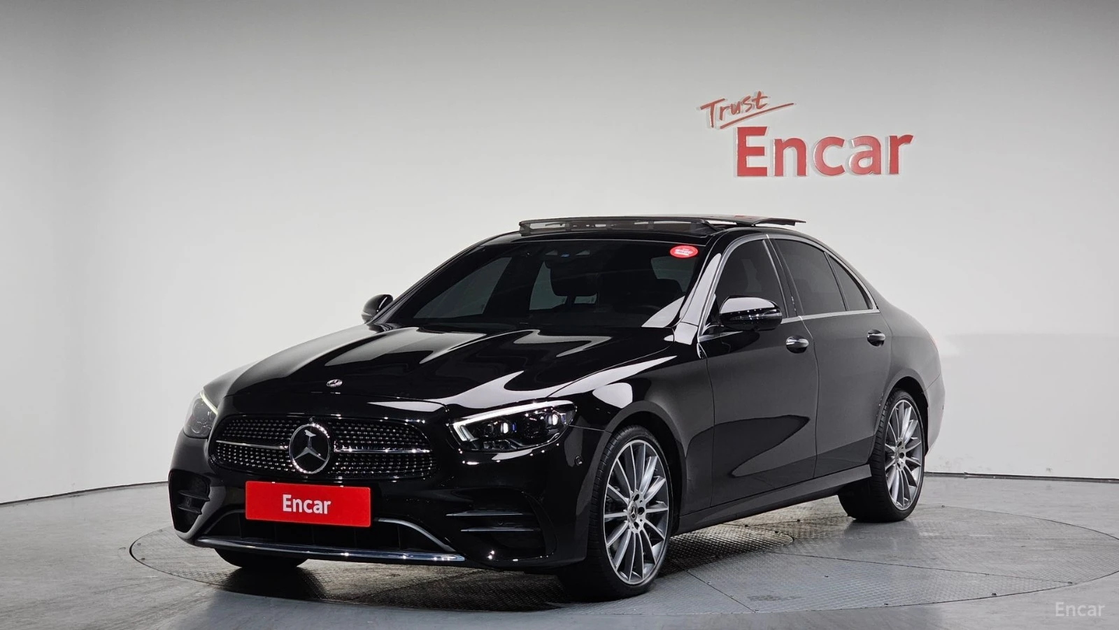Mercedes-Benz E 350 4MATIC/AMG-LINE/DRIVE-ASSISTS/SUNROOF | Auto.bg — изображение 1 Mercedes-Benz E 350 4MATIC/AMG-LINE/DRIVE-ASSISTS/SUNROOF | Auto.bg — изображение 1