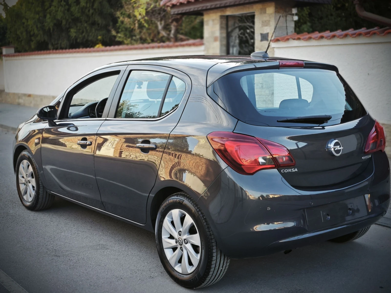 Opel Corsa Напълно Обслужен/ Нови Гуми/EURO6B - изображение 4 | Auto.bg Opel Corsa Напълно Обслужен/ Нови Гуми/EURO6B - изображение 4