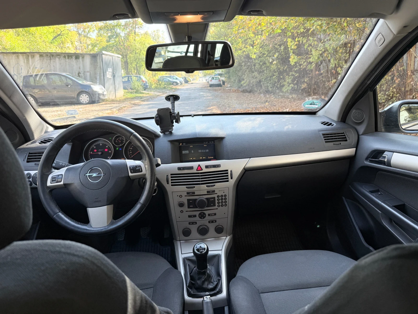 Opel Astra 1.9 CDTI ОБСЛУЖЕН Face lift 2008 Г ТОП  - изображение 8 | Auto.bg Opel Astra 1.9 CDTI ОБСЛУЖЕН Face lift 2008 Г ТОП  - изображение 8