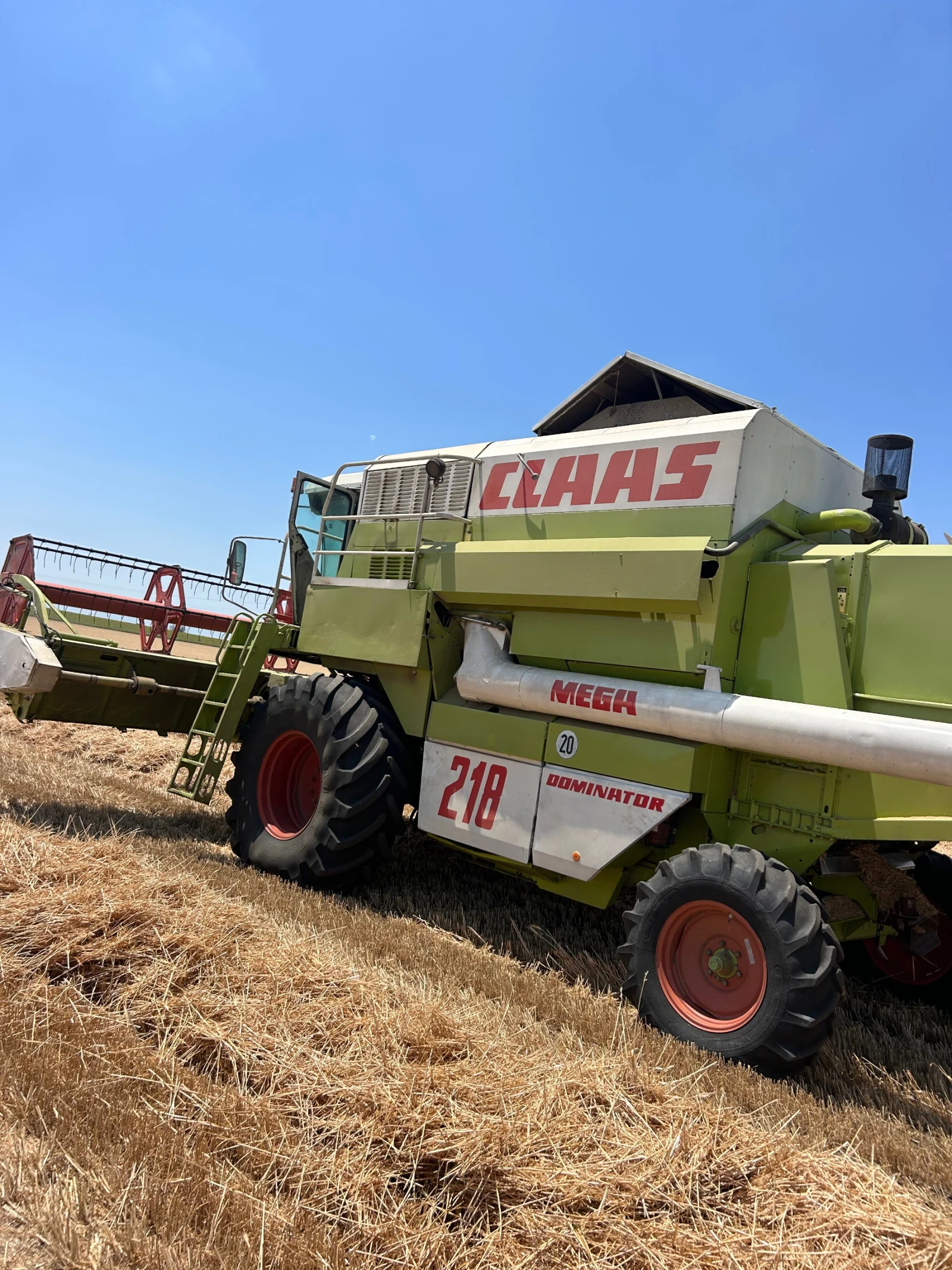 Комбайн Claas  - изображение 4 | Auto.bg Комбайн Claas  - изображение 4